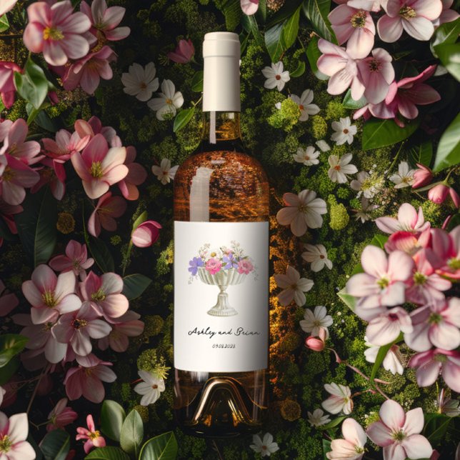 Romantic Tuscan Garden Urn with Flowers Wedding Vinflaska Etikett (Skapare uppladdad)