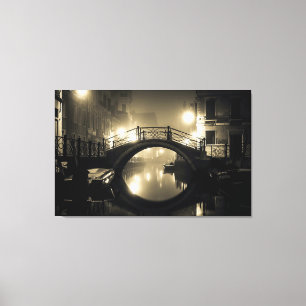 Romantisk Arched Bridge Foggy Reflected Twilight Canvastryck