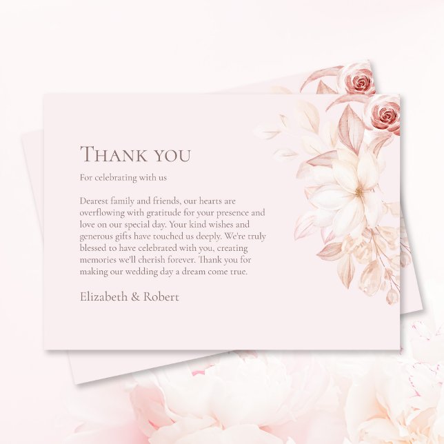 Romantisk Blek Rosa ros Bröllop Tack Kort (Romantic Pale Pink Roses Wedding Thank You Card on pink table with roses.)