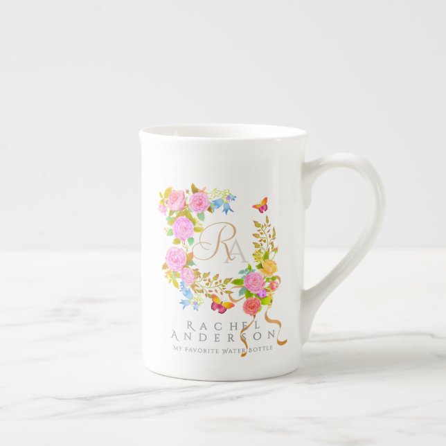 Romantisk blomstrande trädgårdsmonogram  benporslin mugg (Höger)