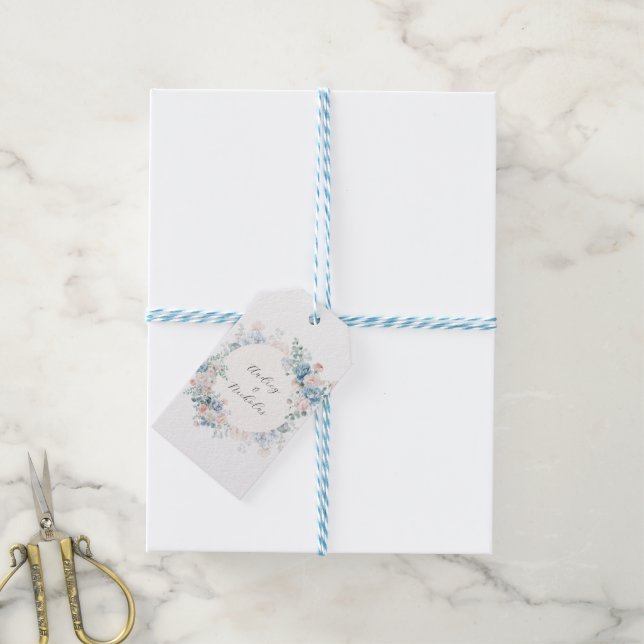 Romantisk Klassisk Kalligrafi Blommig Bröllop Presentetikett (Med Snöre)