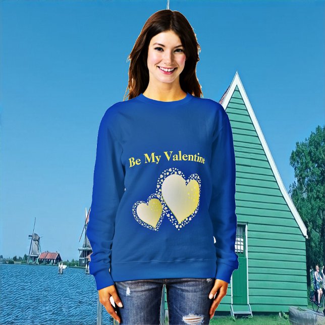 Romantisk kräm Svetande hjärta är min Valentine T Shirt (Romantic Creamy Sweeping Heart Be My Valentine Sweatshirt)