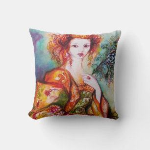 ROMANTISK KVINNA MED SPARKLING PEACOCK FEATHER KUDDE