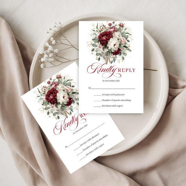 Romantisk Marsala Blommig Eukalyptus Bröllop RSVP  OSA Kort (Romantic Marsala Floral Eucalyptus Wedding RSVP Card)