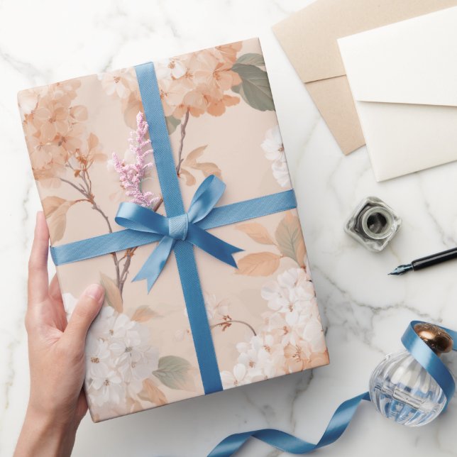 Romantisk mjuk persikofärg blom vit blommig mönste presentpapper (Gifting)
