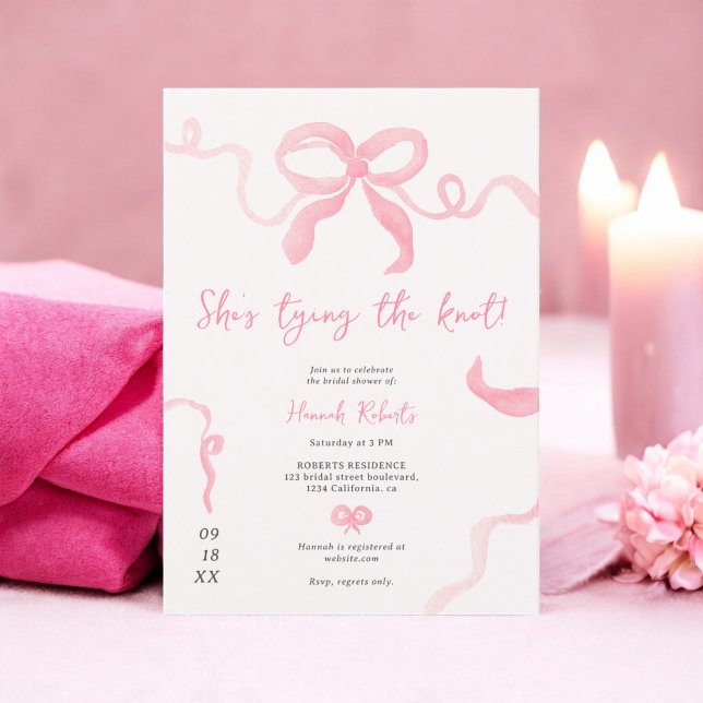 Romantisk möhippa för rosa av band med vattenfärg inbjudningar (Romantic pink bow ribbon watercolor bridal shower invitation)