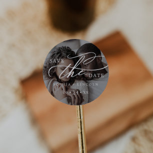 Romantisk Mörk för calligrafi Foto Spara datum Runt Klistermärke