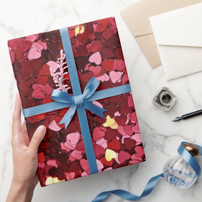 Romantisk och festive Red Rosa Hearts Confetti Presentpapper (Gifting)