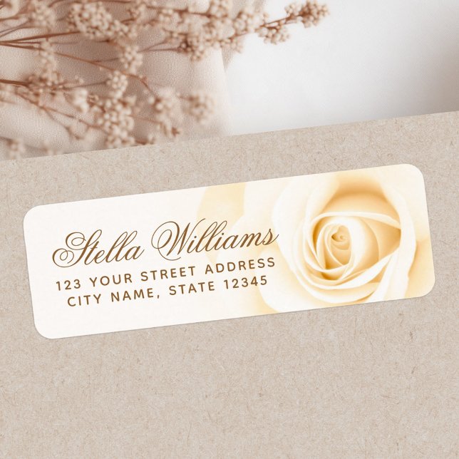 Romantisk returadress av mjuk kräm från ro etikett (Romantic soft cream ivory rose return address label)