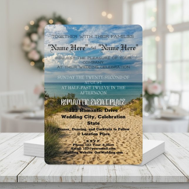 "Romantisk sand" Beach-bröllopsinbjudan Inbjudningar ("Romantic Sands" Beach Wedding Invitation)