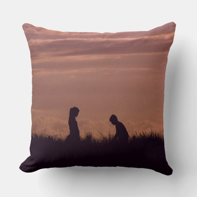 Romantisk Silhouetteungdomar solnedgångfoto Kudde (Framsida)