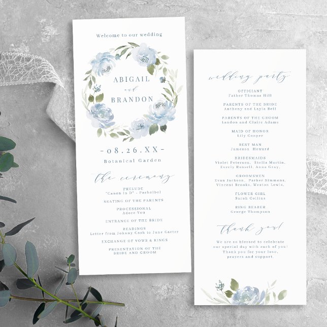 Romantisk trädgårdsdamm, blå blommigt bröllop program (Romantic garden dusty blue floral wedding program)