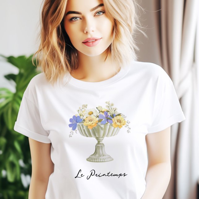 Romantisk trädgårdsurna med blommor fransk t shirt (Skapare uppladdad)