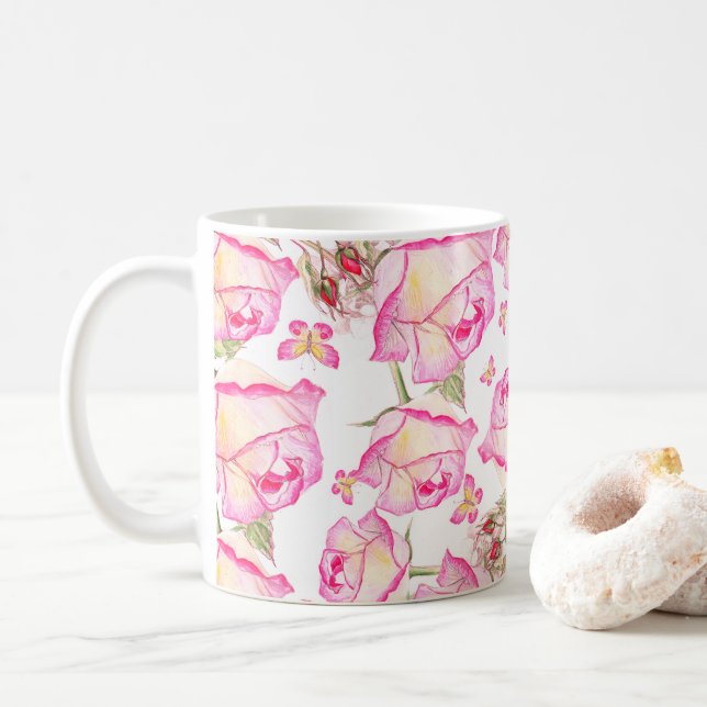 Romantisk vit rosa gul sommar ros blom- kaffemugg (Med munk)