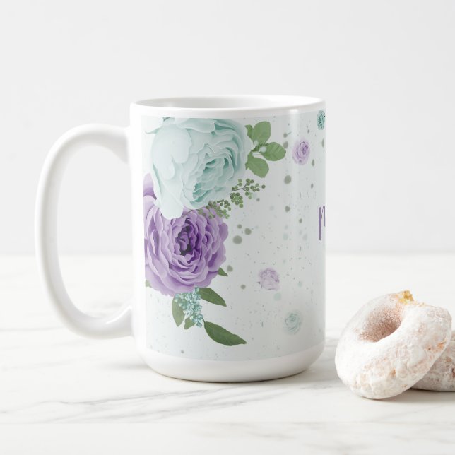 romantiska lila blå blommor grönska kaffemugg (Med munk)
