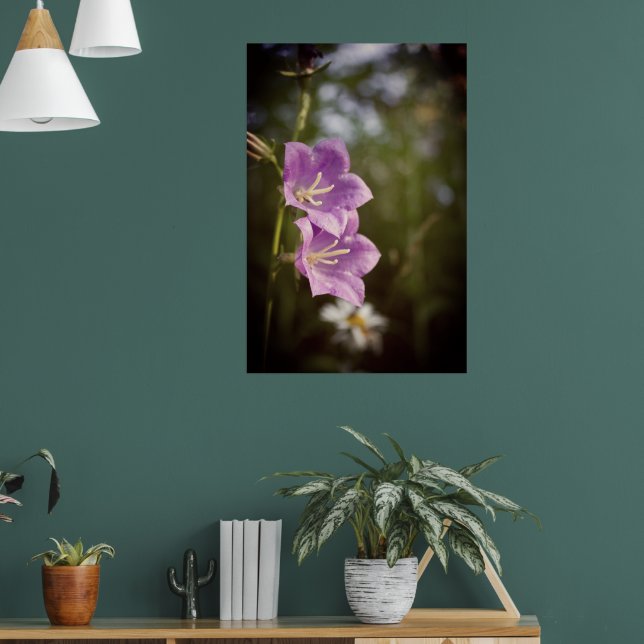 Romantiska Mörka Blommor – Botanisk Fantasy Boho Poster (Vardagsrum 1)