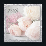 Romantiska ro & födelsedagsfest för diamanter 70th inbjudningar<br><div class="desc">Kvinna inbjudan för födelsedagsfest för anpassningsbar 70th. Glamorös och sofistikerad anpassningsbar för eleganten, personifierade 70th födelsedagsfest inbjudan för kvinnor/flickor med den härliga romantiska persikan, och vit ros och rosa nejlikor för söt blommar med en chic, moderiktig glitz, och den glam gränsramen av bling rhinestones pryder med ädelsten diamantbilder som skrivs...</div>