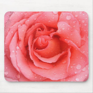 Romantiska röda rosa ros vatten droppar musmatta