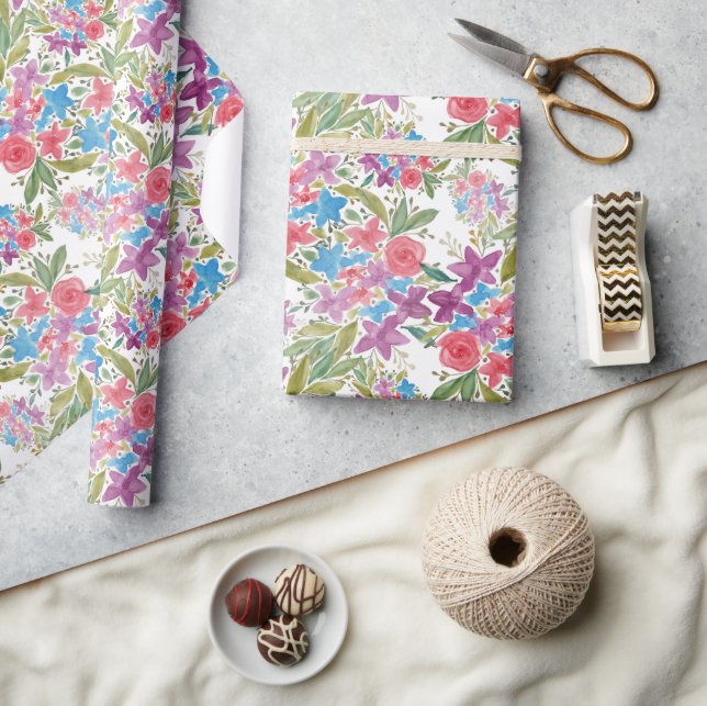 Romantiska vårens vilda blommor akvarellmönster presentpapper (Hantverk)