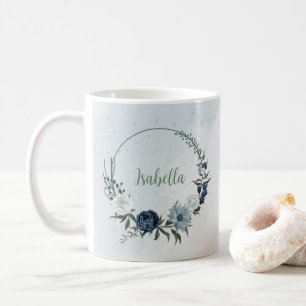 romantiska vita dammiga och marinblå blommor kaffemugg