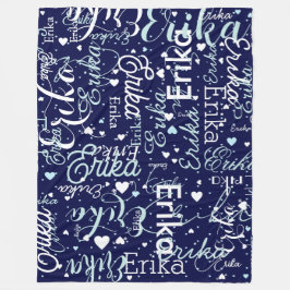 Romantiskt Namn och Cute Hearts upprepade gånger i Fleecefilt