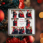Romantiskt par Photo Collage God jul Julgransprydnad Metall<br><div class="desc">Det här vackra fotot med julklapp har ett djärvt rött skript i mitten och ditt namn omges av 8 romantiska par foton runt gräns. Välj de sötaste fotografierna av din relation för att göra en söt fotokollage för din pojkvän,  flickvän,  fru,  make eller partner. En underbar helgdag i personligen.</div>
