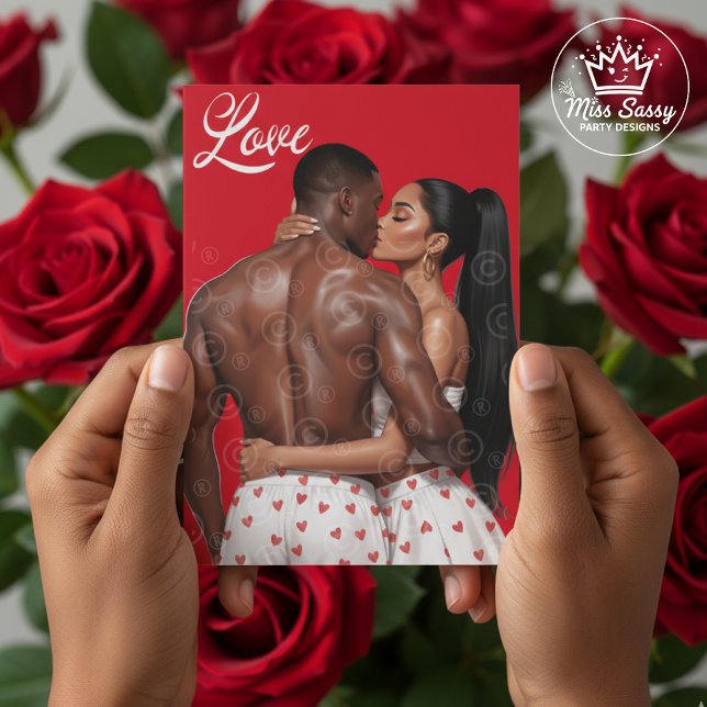 Romantiskt svart par Alla hjärtans dag Kort (Celebrate love with a Black couple in a tender embrace, perfect for Valentine’s or anniversaries.)