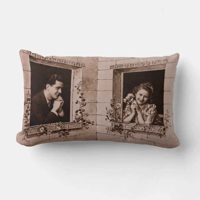 Romantiskt Vintagepar, Sepiafotografi Lumbarkudde (Framsida)
