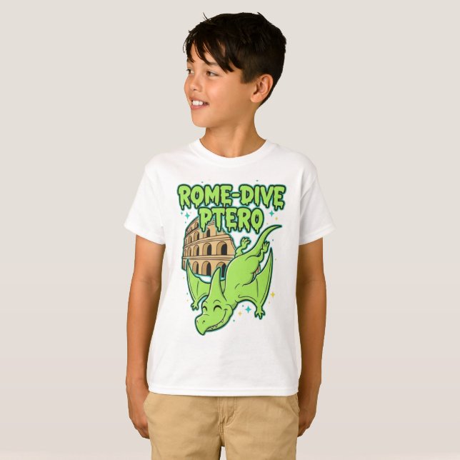 Rome-Dive Ptero Cute Dinosaur & Colosseum Travel A T Shirt (Hel framsida)