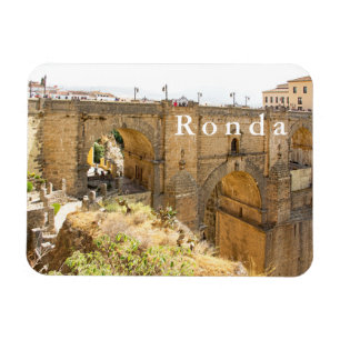 Ronda. Beskåda av överbrygga av Puente Nuevo. Magnet