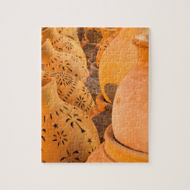 Ror av lergodskrukmakeri i Nizwa, Oman Pussel (Vertikal)