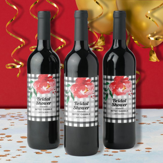 Ros på svarta och vita rutmönstrade etiketter för  (Red rose on black and white gingham bridal shower wine bottle labels)