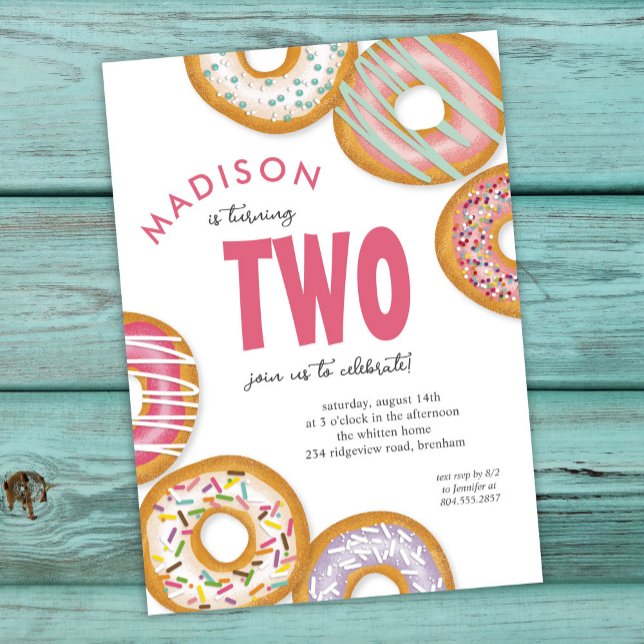 Rosa 2 Donut andra Födelsedagsfesten Inbjudningar (Skapare uppladdad)