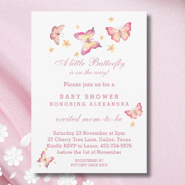 Rosa A Little Butterfly är på väg som Baby Shower Inbjudningar