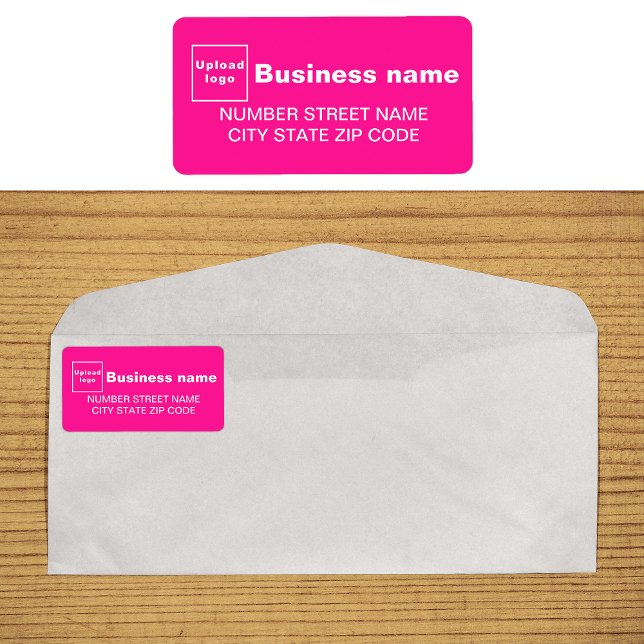 Rosa adressetikett (Pink business address label on envelope)