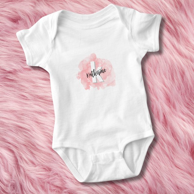 Rosa akvarellmonogram för flickbaby t shirt (Skapare uppladdad)