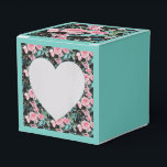 Rosa Aqua Ro Blommigt Tea Party Cake Favoritbox Presentaskar<br><div class="desc">Shabby chic Rosa Aqua Ro Blommigt Tea Party Cake Favor Boxes. Designad från en av mina vattenfärgsmålningar.</div>