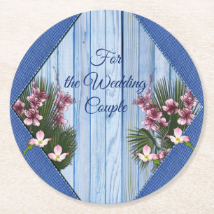 Rosa Arty Flowers på Blue-wood-Fabric struktur Underlägg Papper Rund