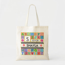 Rosa av barn i Alphabet Art School Tygkasse