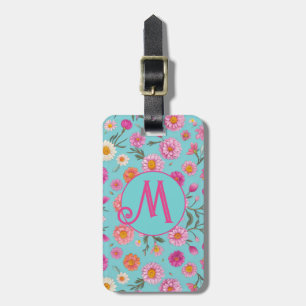 Rosa av blommor i blommigten av vita daisy bagagebricka