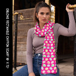 Rosa av färglös Mörk för Macarons  Lång rektangel Sjal<br><div class="desc">Lång rektangulär chiffonscarf med färgad makaronkaka mönster med mörkens rosa bakgrund. Andra storlekar är tillgängliga. Anpassa den eller Redigera den med Pub i Design Verktyg för att lägga till text eller passning och ändra storlek på bilden. Om du vill ha frågor kontaktar du Sandy på admin@giftsyoutreasure.com</div>