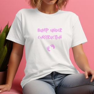 Rosa av fingeravtryck av humant gravid t shirt
