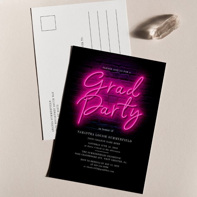 Rosa av Grad Class 2025 Neon Script-Studentfest Inbjudan Vykort (Pink Neon Script Graduation 2024 Party Invitation Postcard)