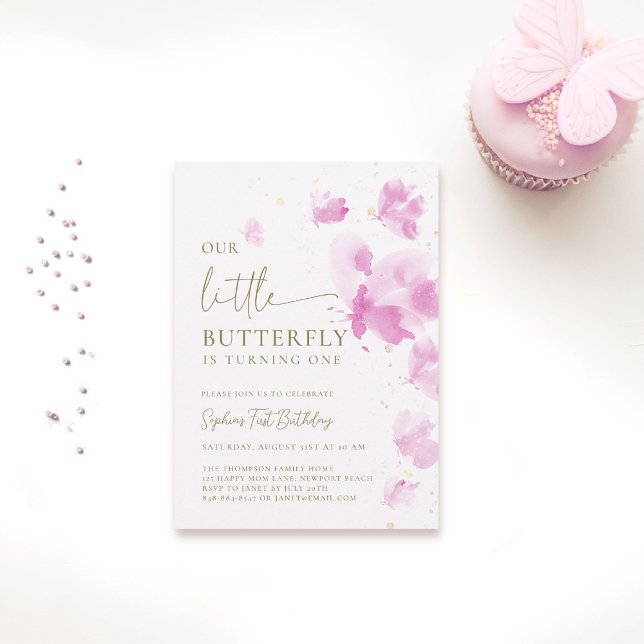 Rosa av småfjärilar 1:a födelsedag inbjudningar (butterfly themed 1st birthday invitation girls pink watercolor one year fluttered by budget)