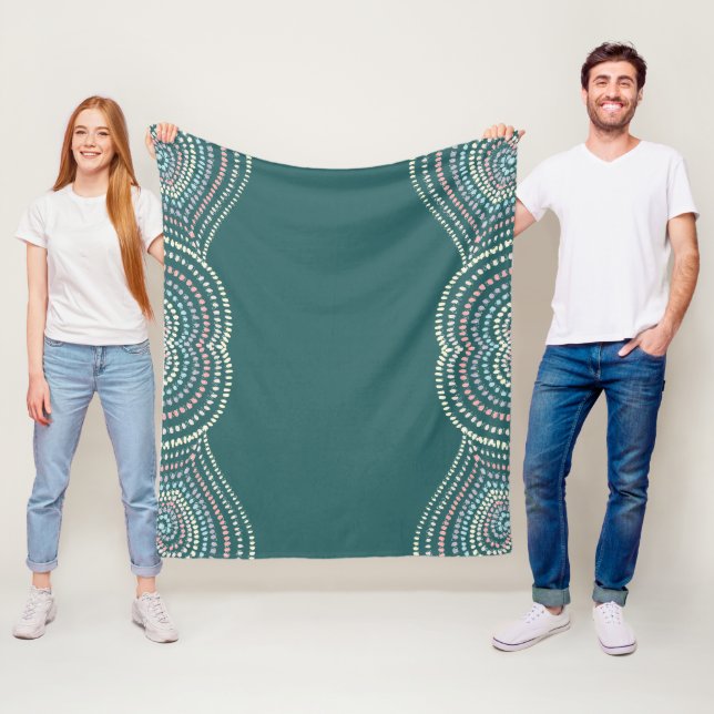 rosa av tealblått gult Concentric Hearts Rainbow Fleecefilt (På plats)