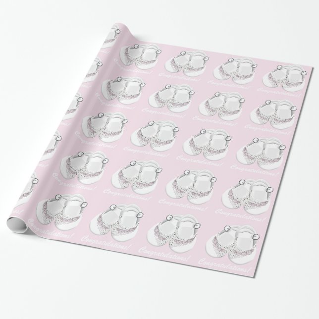 Rosa babyskor Baby Shower Presentpapper (Utrullad)