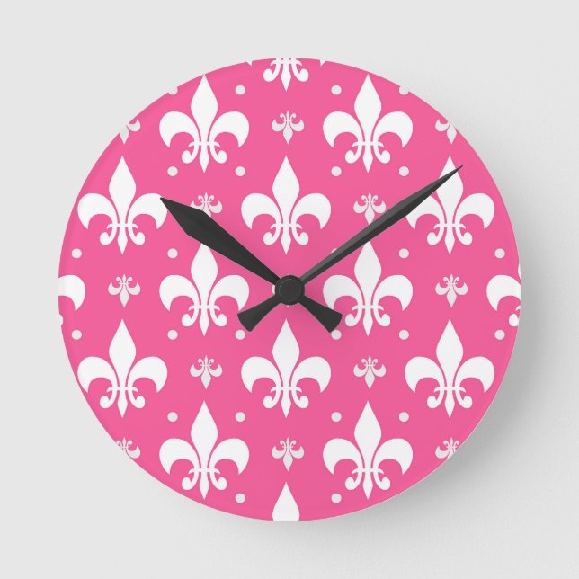 Rosa Background Fleur-de-lis Mönster Design Rund Klocka (Framsida)
