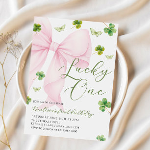 Rosa båge Lucky One Shamrock-klöver 1-års födelsed Inbjudningar
