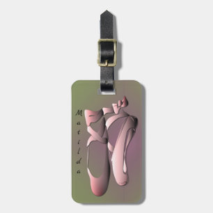 Rosa Ballet Toe Shoes w/Adress på Plum Moss Bagagebricka
