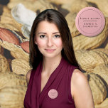 Rosa Bilingual Peanut Allergy Alert Spanska Knapp<br><div class="desc">Öka dina allergimedvetanden med vår "Rosa Bilingual Peanut Allergy Alert". Mot en mjuk bakgrund framträder tydlig svart typografi för att förmedla din jordnötsallergi på både engelska och spanska. Anpassa den med ditt namn för ytterligare identifiering och säkerhet. Bära det stolt på dina kläder eller tillbehör för att varna andra för...</div>